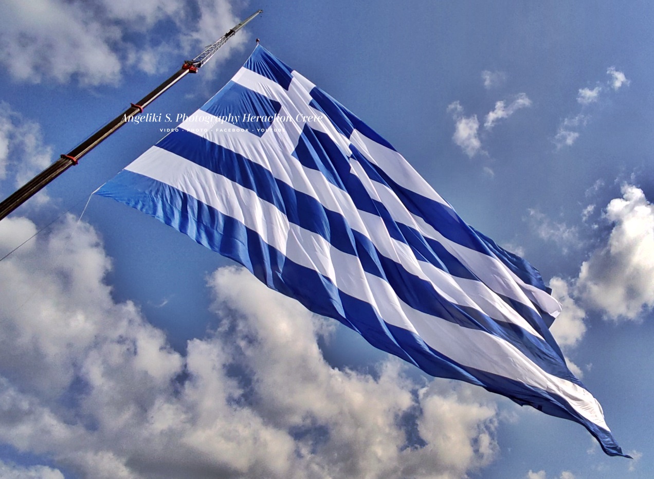 ΕΠΑΡΣΗ ΣΗΜΑΙΑ ΛΙΜΑΝΙ ΗΡΑΚΛΕΙΟΥ - COPYRIGHT ANGELIKI S. PHOTOGRAPHY