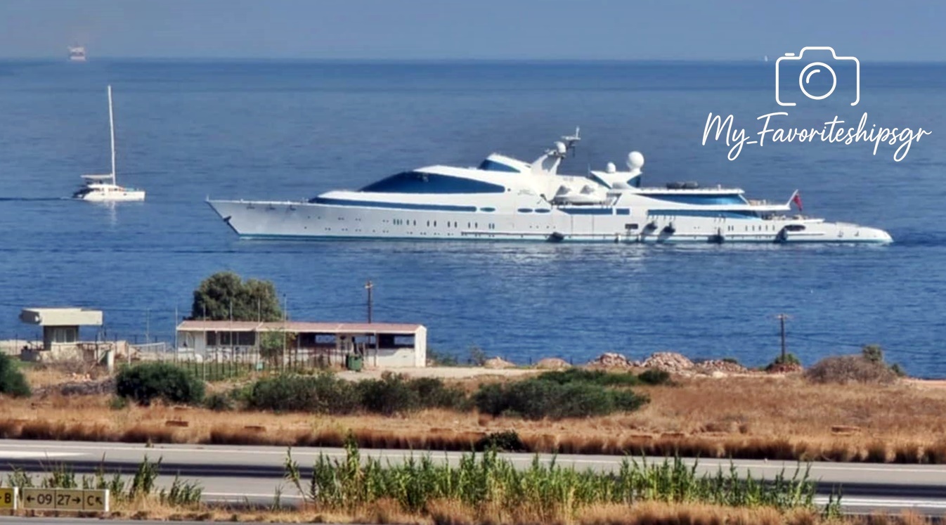 super yacht «Yas»