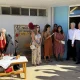 Ο Δήμαρχος Ηρακλείου Αλέξης Καλοκαιρινός σε σχολείο της πόλης κατά την έναρξη της νέας σχολικής χρονιάς.